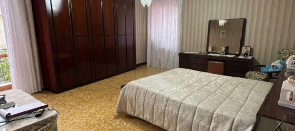 6 rooms House in Ottaviano, Italy No. 34562 32