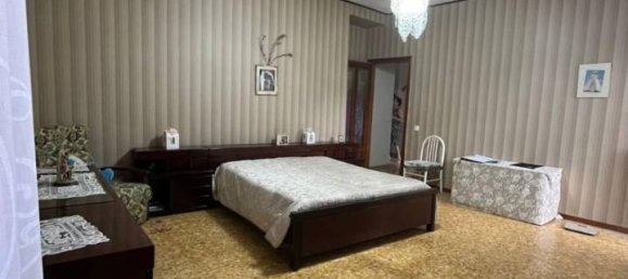 6 rooms House in Ottaviano, Italy No. 34562 11