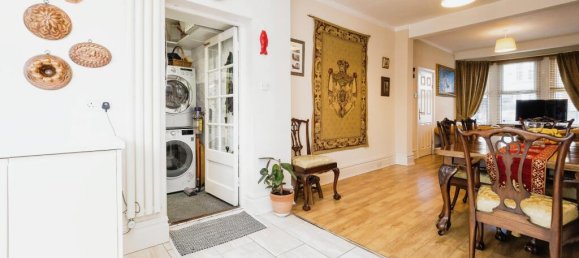 3 غرف نوم منزل في East Ham, United Kingdom رقم 11399 12