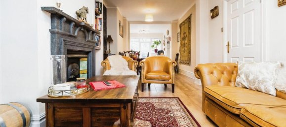 3 غرف نوم منزل في East Ham, United Kingdom رقم 11399 4