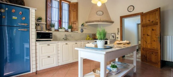 5 غرف نوم فيلا في Peccioli, Italy رقم 120161 12