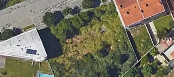 253m² Land in Espinho, Portugal No. 93273 3