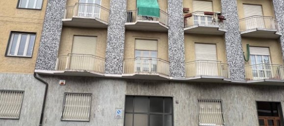 300m² Commercial property in Turin, Italy No. 57273 21