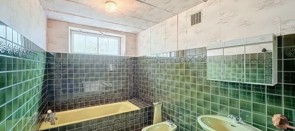 Casa de 4 dormitorios en Hadol, France No. 242100 9