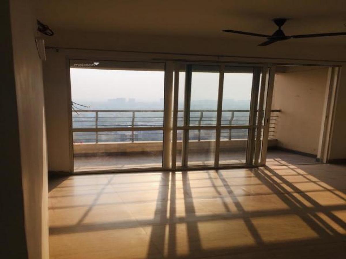 3 bedrooms House in Noida, India No. 702