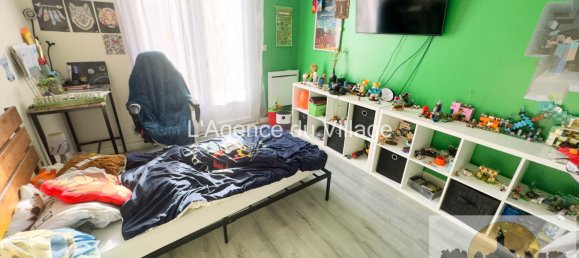 3 bedrooms House in Auneuil, France No. 54157 18