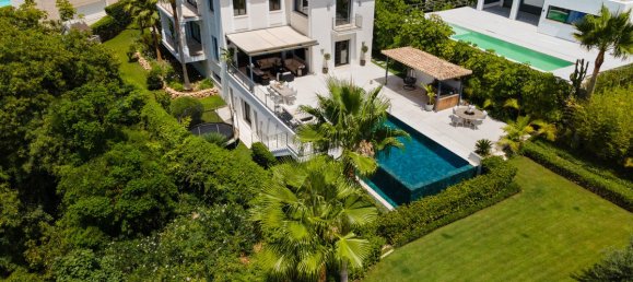 6 bedrooms Villa in El Herrojo, Spain No. 3082 5