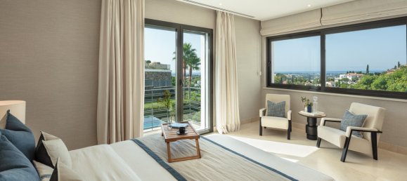 6 bedrooms Villa in El Herrojo, Spain No. 3082 10