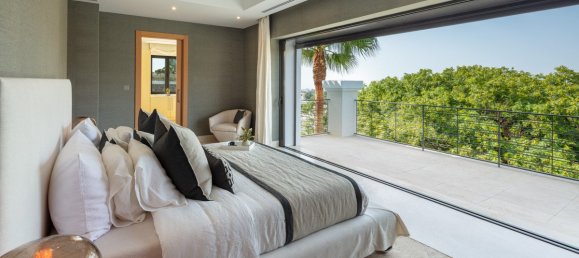 6 bedrooms Villa in El Herrojo, Spain No. 3082 13