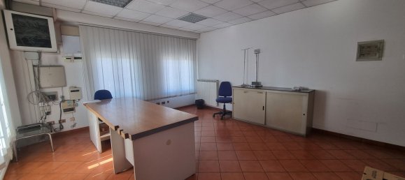 Almacén en Cadoneghe, Italy 1800 m² No. 379090 14