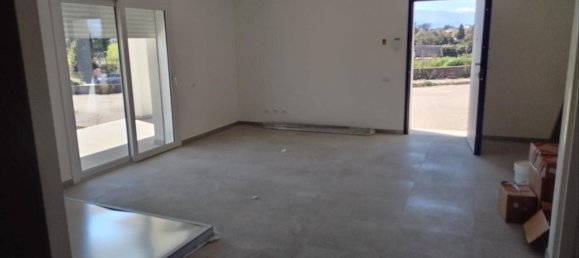 130m² Commercial property in Cassino, Italy No. 224527 2