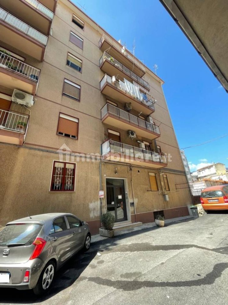 2 chambres Appartement à Messina, Italy No. 74233