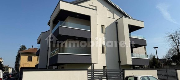 2 غرف نوم شقة في Monza, Italy رقم 183891 57