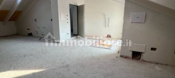 2 غرف نوم شقة في Monza, Italy رقم 183891 50