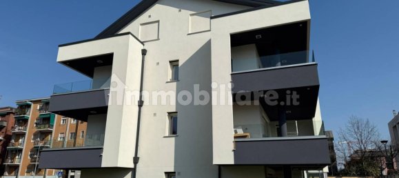 2 غرف نوم شقة في Monza, Italy رقم 183891 48