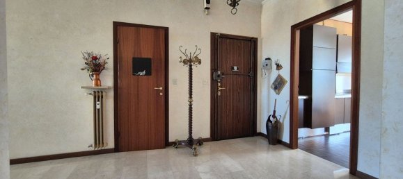 Apartamento de 4 habitaciónes en Chivasso, Italy No. 295403 4