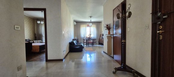 Apartamento de 4 habitaciónes en Chivasso, Italy No. 295403 7