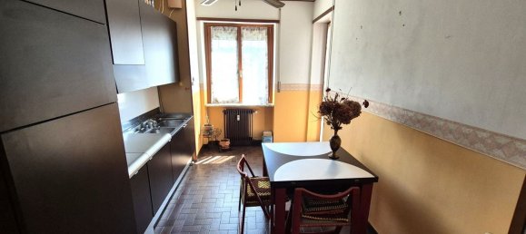 Apartamento de 4 habitaciónes en Chivasso, Italy No. 295403 11