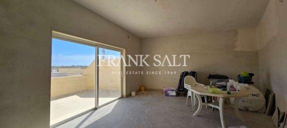 2 Schlafzimmer Penthouse in Sannat, Malta, Nr. 893 3