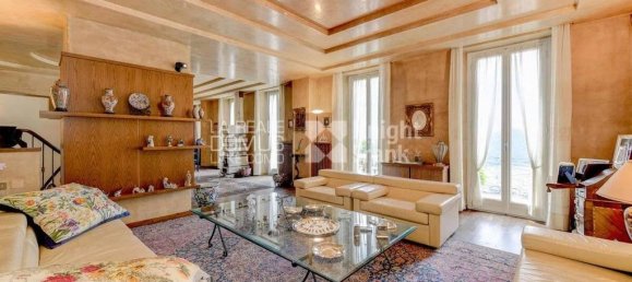 6 bedrooms Villa in Como, Italy No. 56723 4