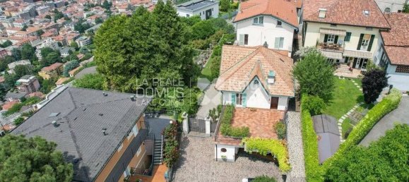 6 bedrooms Villa in Como, Italy No. 56723 24