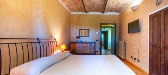 15 bedrooms House in Ottiglio, Italy No. 327488 28