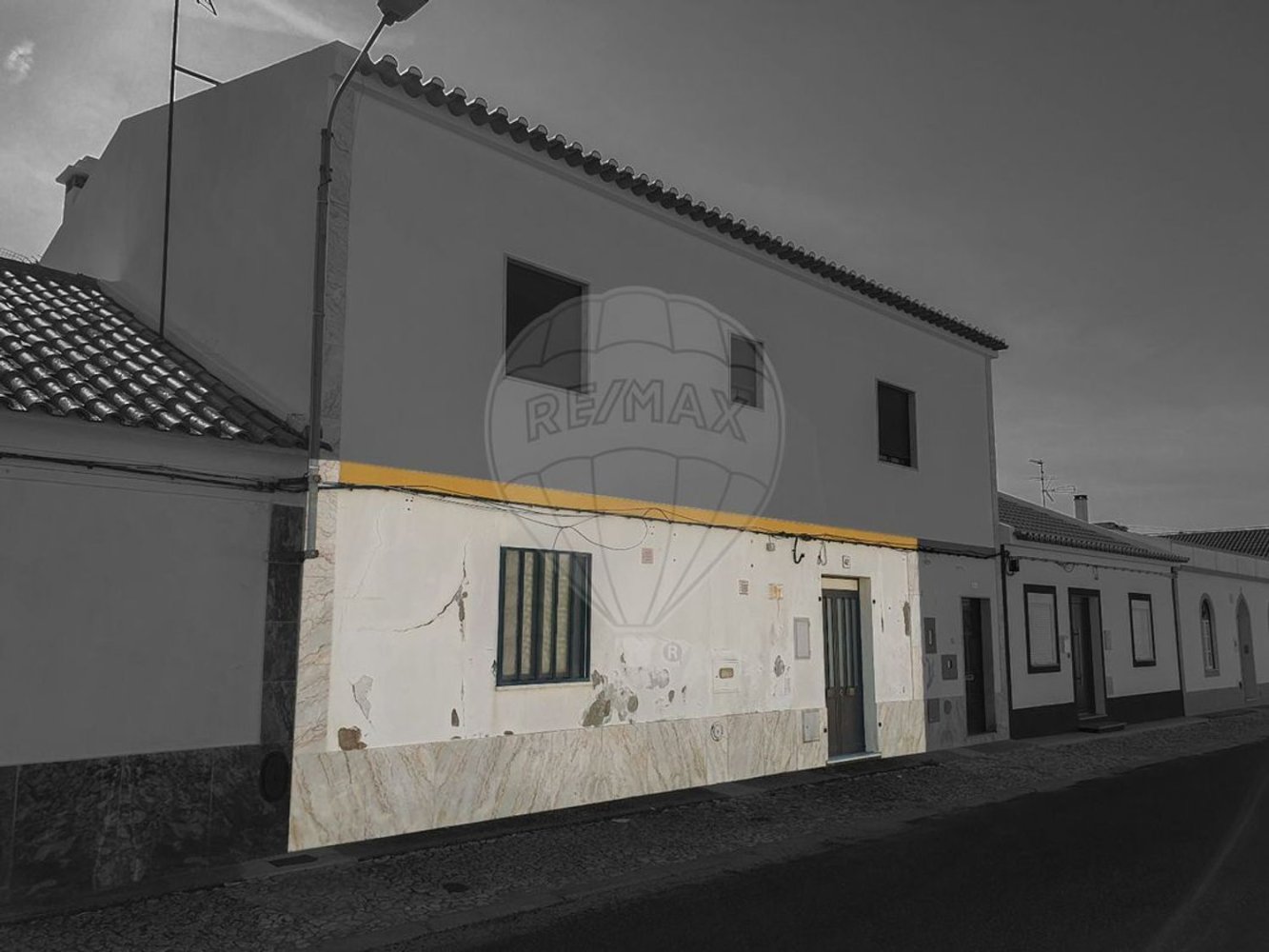 227m² Commercial property in Viana do Alentejo, Portugal No. 65893