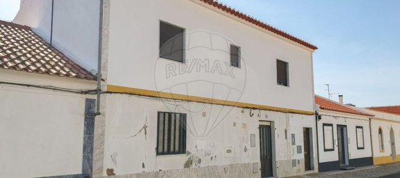 227m² Commercial property in Viana do Alentejo, Portugal No. 65893 15