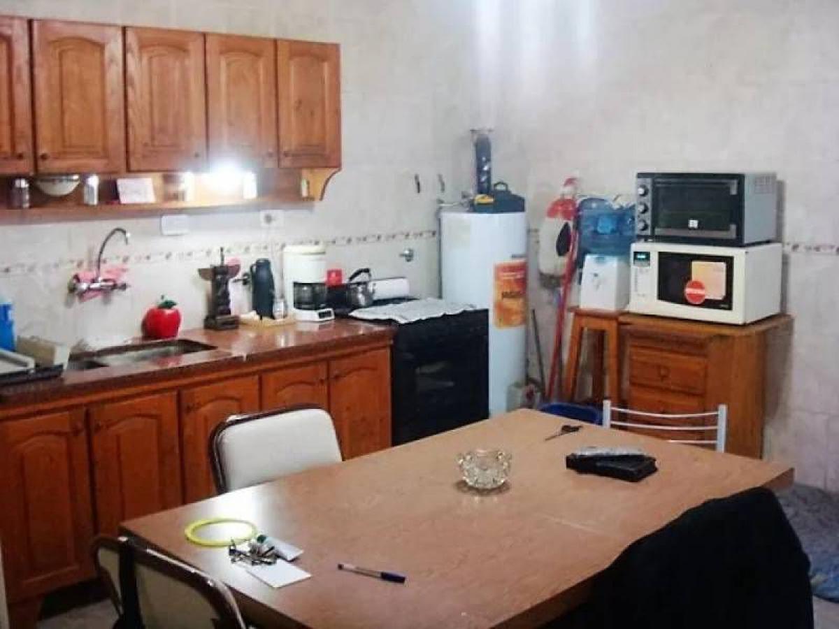 4 bedrooms House in Buenos Aires, Argentina No. 72867