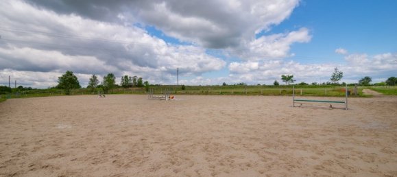 3 bedrooms Castles in Leguevin, France No. 345435 8