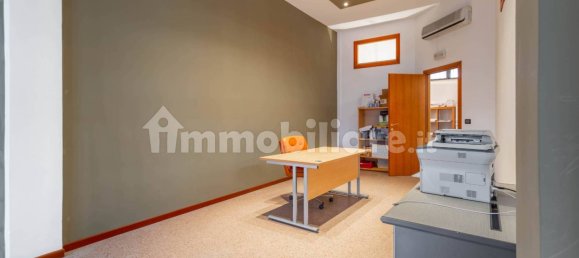 4 rooms Office in Modugno, Italy No. 373239 13