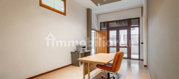 4 rooms Office in Modugno, Italy No. 373239 12