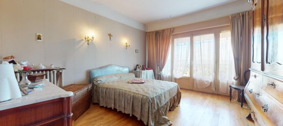 5 bedrooms House in Cormeilles-en-Parisis, France No. 177563 8