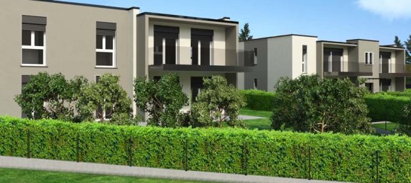 4 rooms Apartment in Anzano del Parco, Italy No. 15280 10