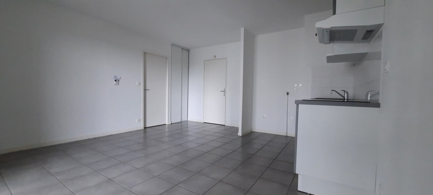 Apartamento de 1 dormitorio en Saint-Nazaire, France No. 111077