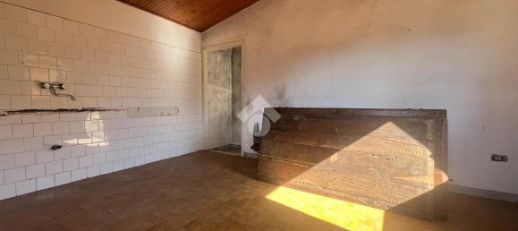 4غرفة منزل في Sarzana, Italy رقم 83129 2