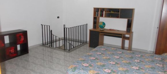 Casa de 6 habitaciónes en Trentola Ducenta, Italy No. 228174 12