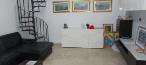 Casa de 6 habitaciónes en Trentola Ducenta, Italy No. 228174 4