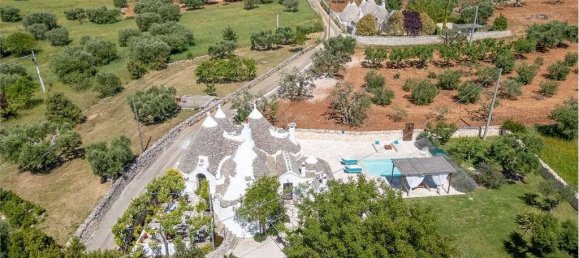 3 bedrooms House in Martina Franca, Italy No. 109287 5