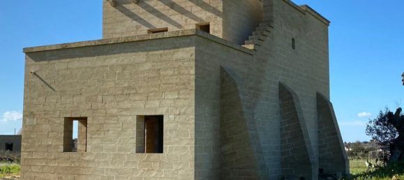 Дом с 5 комнатами в Salve, Италия № 100618 19