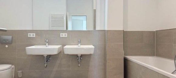 Apartamento de 4 habitaciónes en Lichterfelde, Germany No. 329892 4