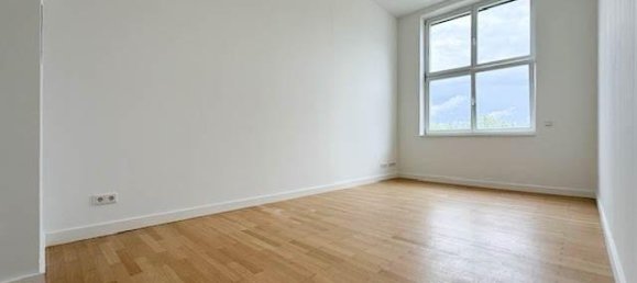 Apartamento de 4 habitaciónes en Lichterfelde, Germany No. 329892 6