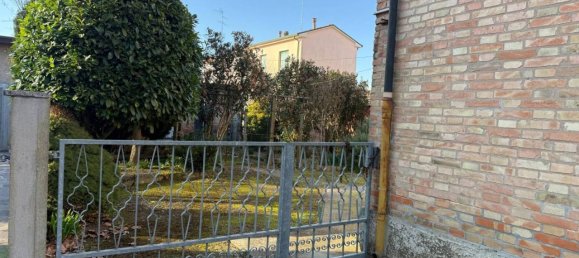 4 rooms Villa in Argenta, Italy No. 107912 5