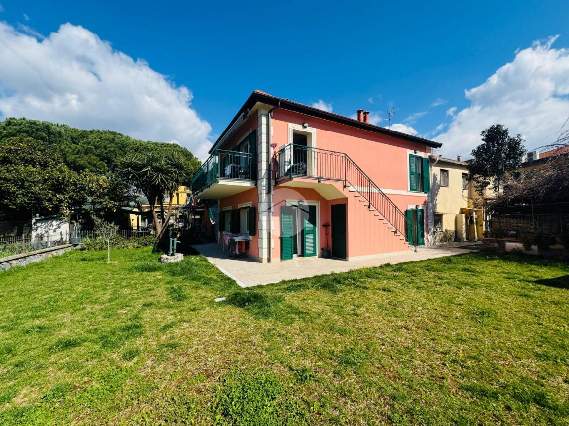 4 rooms Apartment in Sestri Levante, Italy No. 34951