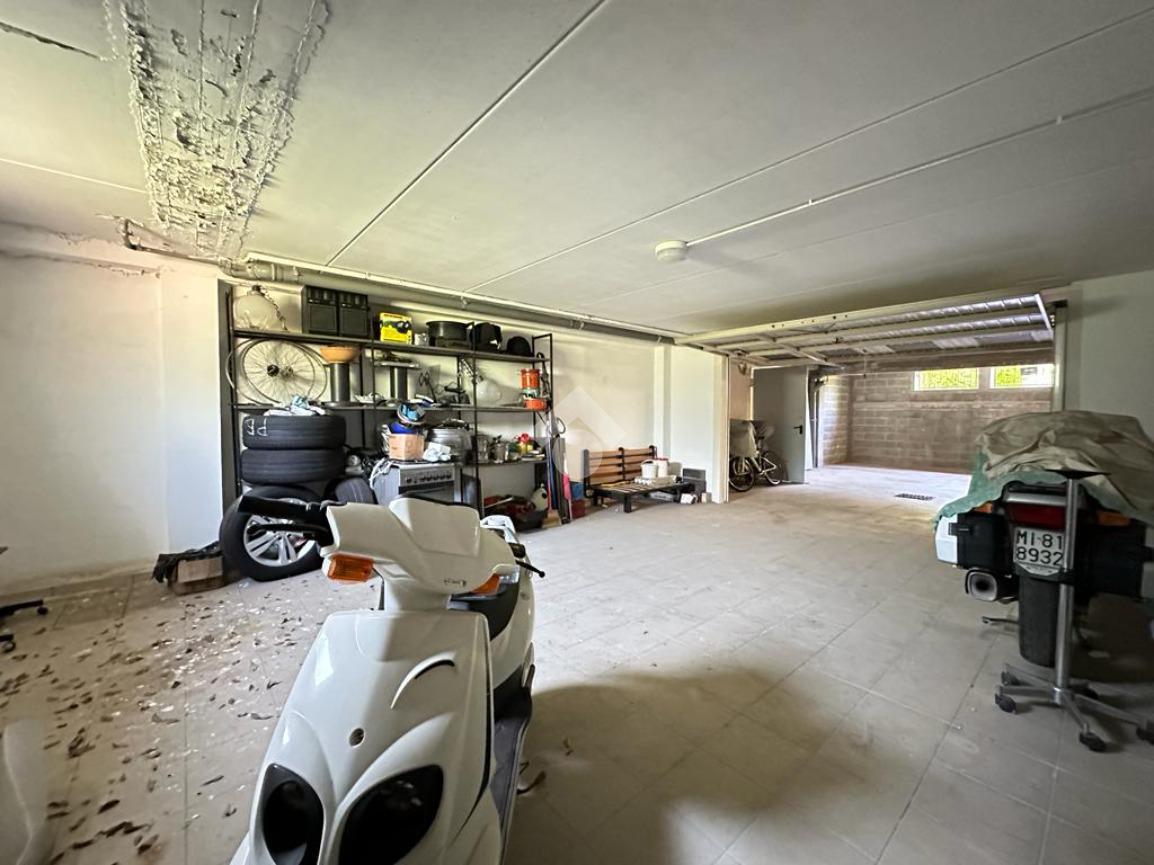 2 rooms Garage in Sarzana, Italy No. 74460