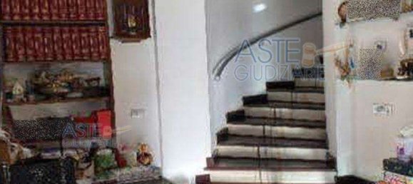 8-salle Appartement à Rome, Italy No. 191440 16