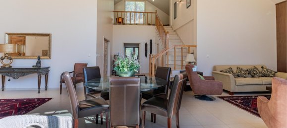 3 bedrooms Villa in Limassol, Cyprus No. 10230 10