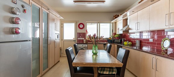 3 bedrooms Villa in Limassol, Cyprus No. 10230 5