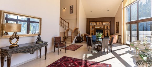 3 bedrooms Villa in Limassol, Cyprus No. 10230 6