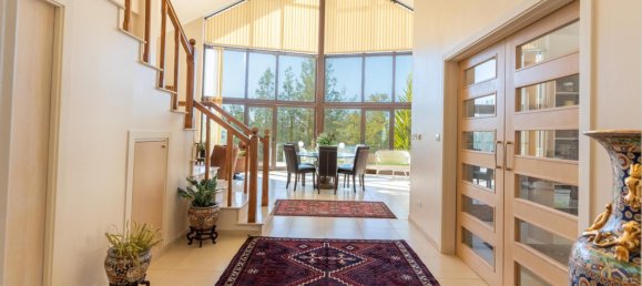 3 bedrooms Villa in Limassol, Cyprus No. 10230 9